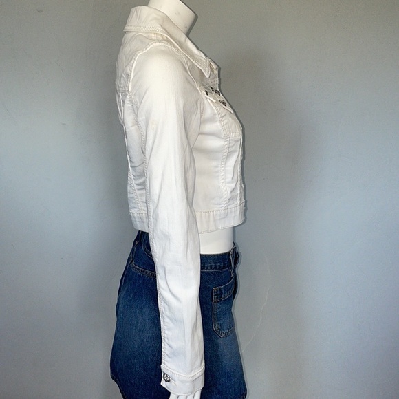 Miss Me White Crop Jean Jacket- EUC - Picture 7 of 15